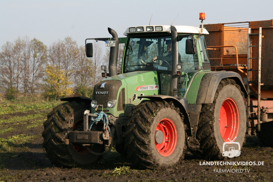 Fendt Traktor 718 Vario.jpg